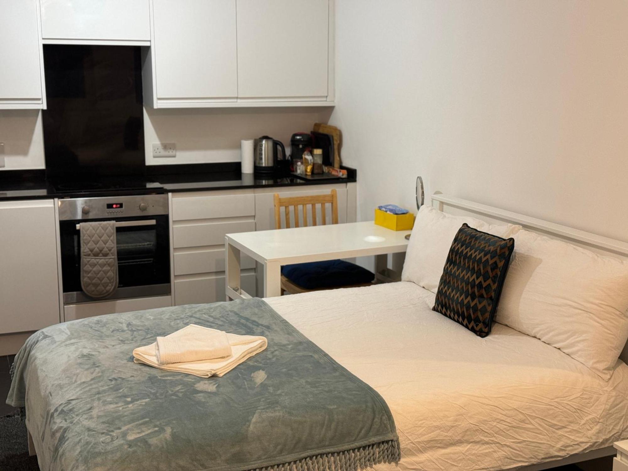 Cosmopolitan Comfort Private Bedrooms In Euston 106 London Ngoại thất bức ảnh