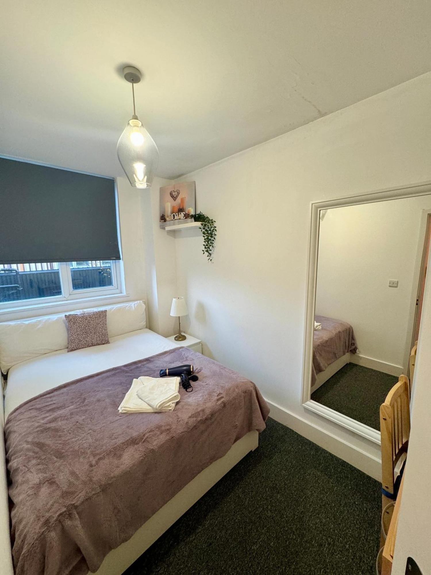 Cosmopolitan Comfort Private Bedrooms In Euston 106 London Ngoại thất bức ảnh