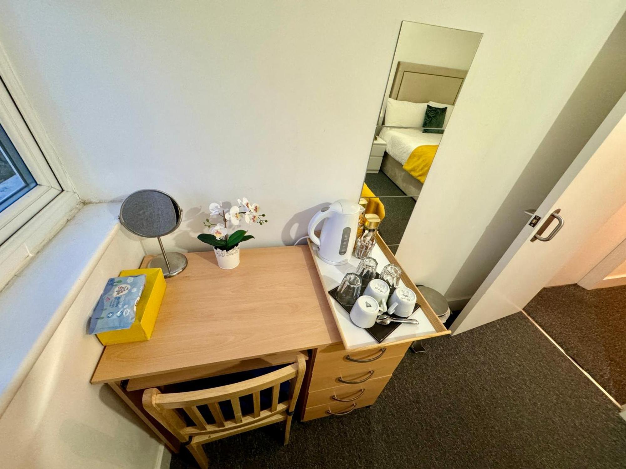 Cosmopolitan Comfort Private Bedrooms In Euston 106 London Ngoại thất bức ảnh